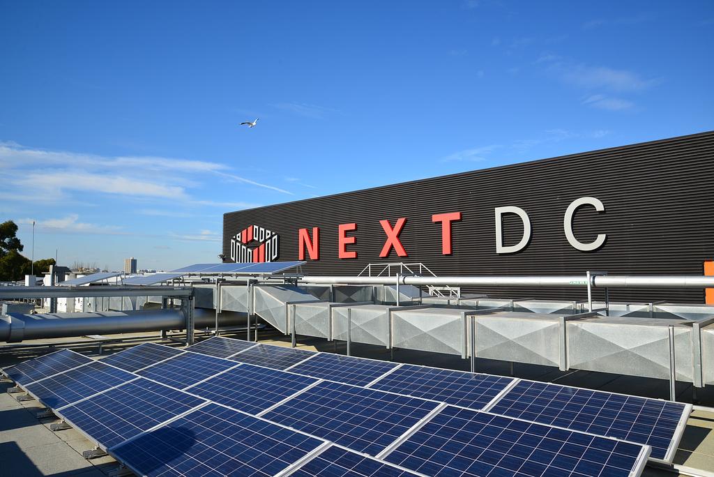 NEXTDC_solarArray-min.original (1)
