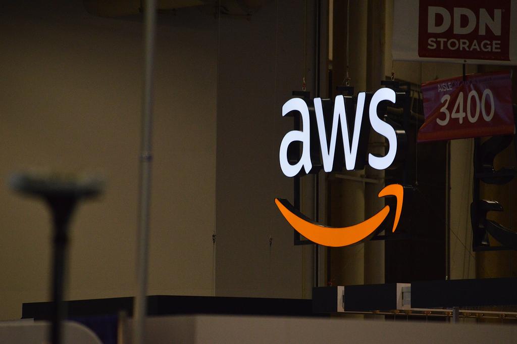 AWS_logo.original (1)
