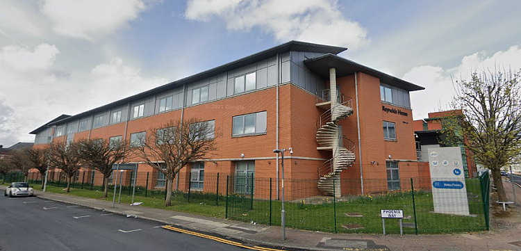 Reynolds_House_4_Archway_Hulme_Manchester_UK_eq.original (1)