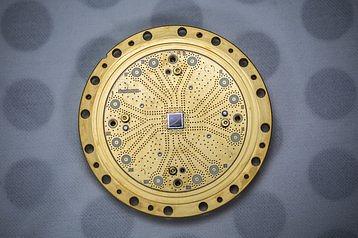 RigettiQuantumProcessor.width-358